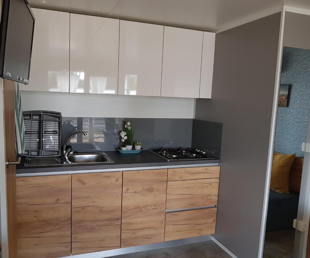Mobile Home Pearl Of Murter Єзера Екстер'єр фото